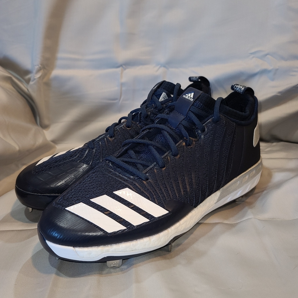 Adidas three stripe life men's cleats size 12.5